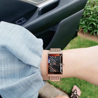 ĐỒNG HỒ GUCCl MẶT CHỮ NHẬT NỮ XINH