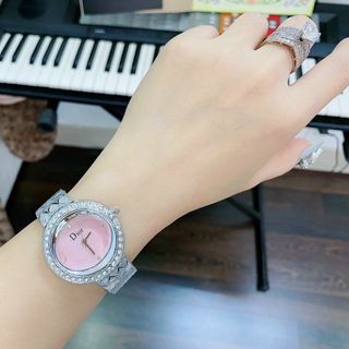 ĐỒNG HỒ DlOR VIỀN HỘT NỮ XINH
