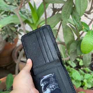 Ví cá sấu đan viền