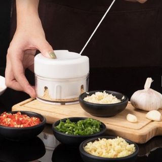 Dụng cụ xay tỏi ớt kéo tay