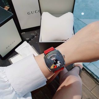 ĐỒNG HỒ GUCCl DA NỮ MICKEY SALE SỐC