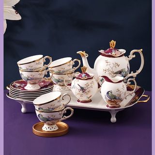 ẤM CHÉN SỨ XƯƠNG HOÀNG GIA CAO CẤP-ROYAL TEA SET HỌA TIẾT CHIM CÔNG ( KÈM HỘP LÀM QUÀ TẶNG)
