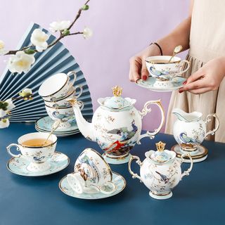 ẤM CHÉN SỨ XƯƠNG HOÀNG GIA CAO CẤP-ROYAL TEA SET HỌA TIẾT CHIM CÔNG ( KÈM HỘP LÀM QUÀ TẶNG)