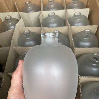 Chai thủy tinh 500ml vân mờ - Hàng dọn kho Có fix giá cho khách lấy sớm