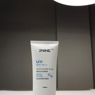 Kem Chống Nắng Nâng Tông Da 2Nine SPF50+/PA++++ giá sỉ - giá bán buôn