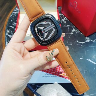 ĐỒNG HỒ SEVEN FRIDAY NAM TRUNG CẤP