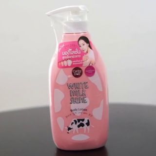 Sữa dưỡng thể sữa bò Cathy Doll White Milk Shine Body Lotion 450ml làm trắng, săn chắc da giá sỉ