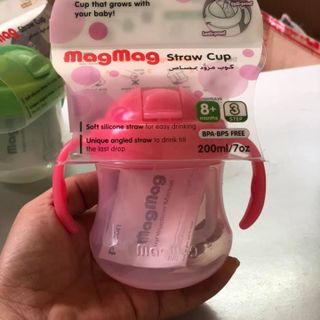 Bình tập uống Pigeon 200ml có tay cầm và ống hút Mag Mag hồng D74104700