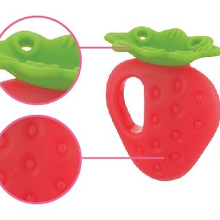 Gặm nướu silicone Richell có hộp - Quả dâu