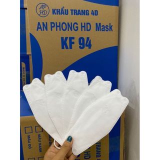 Khẩu Trang KF94 4Lớp 2 Màu đen và trắng