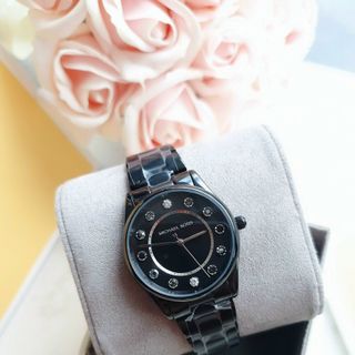 ĐỒNG HỒ MICHAEL KORS ĐEN HUYỀN BÍ CAO CẤP