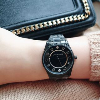 ĐỒNG HỒ MICHAEL KORS ĐEN HUYỀN BÍ CAO CẤP