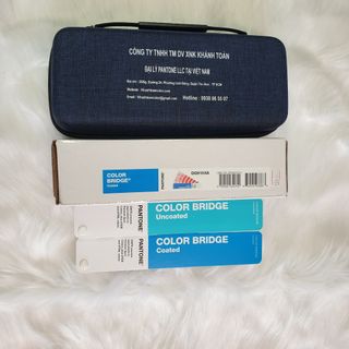 Bảng màu Pantone Color Bridge Coated Uncoated GP6102A phiên bản 2022 với 2,139 CP, HTML, RGB, CMYK dành cho thiết kế với bên trái là màu Pha Solid, tỷ lệ RGB, HTML và bên phải là Màu CMYK và giá trị 4 màu