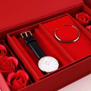 SET ĐỒNG HỒ DANIEL WELLlNGTON DA CUFF KÈM HOA CAO CẤP