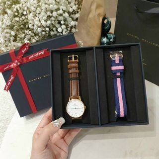 SET ĐỒNG HỒ DANIEL WELLlNGTON DA KÈM DÂY NATO