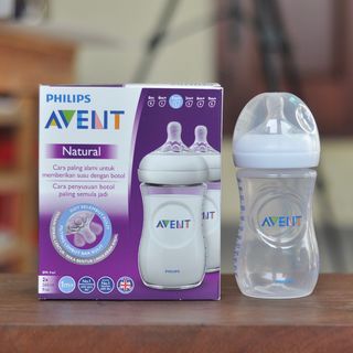 SET 2 Bình sữa Philips Avent Natural 260ml bằng nhựa, không có BPA