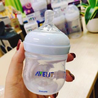 SET 2 Bình sữa Philips Avent Natural 125ml bằng nhựa, không có BPA