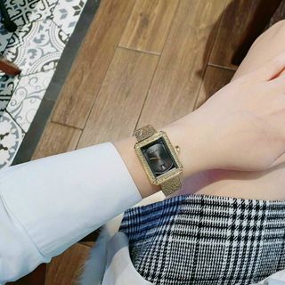 ĐỒNG HỒ THỜI TRANG LƯỚI NỮ 2K5 XINH
