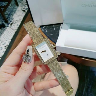 ĐỒNG HỒ THỜI TRANG LƯỚI NỮ 2K5 XINH