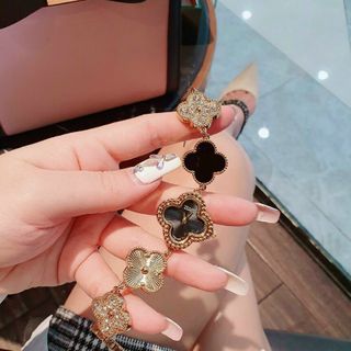 LẮC ĐỒNG HỒ VAN CLEEF SIÊU XINH
