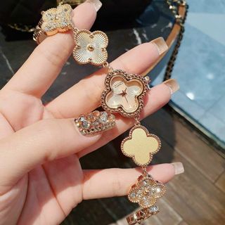 LẮC ĐỒNG HỒ VAN CLEEF SIÊU XINH