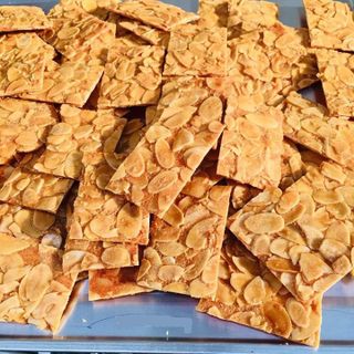 Banh ngói Famcookie hạnh nhân 120gram