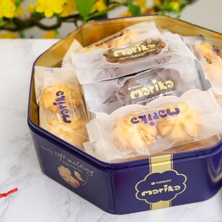 Bánh Quy Orion Marika Hàn Quốc hoa bơ tự nhiên vị Bơ và Socola hộp 432g