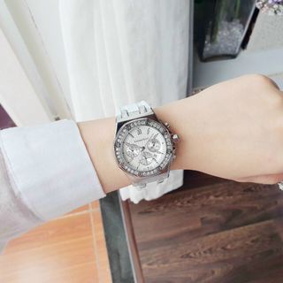 ĐỒNG HỒ AUDERMARS PIGUET NỮ XINH XINH