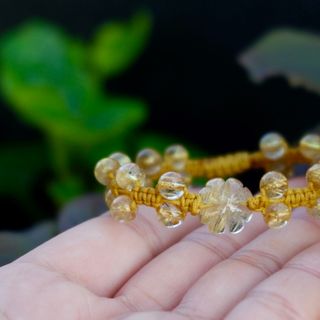 Vòng tay thạch anh tóc vàng cỏ bốn lá