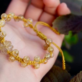 Vòng tay thạch anh tóc vàng cỏ bốn lá