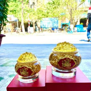 Bát tụ nước vàng