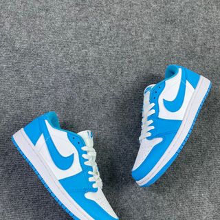 Giày Sneaker Giày buôn sĩ
