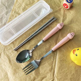 Bộ đũa muỗng 3 món tay cầm hoạt hình hộp nhựa ( HÀNG TẬN XƯỞNG )