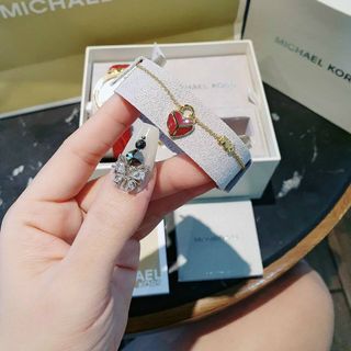 SET ĐỒNG HỒ MICHAEL KORS KÈM LẮC TAY SIÊU XINH