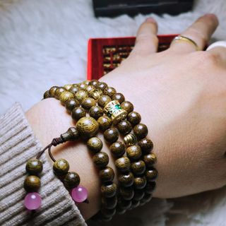 Vòng trầm hương mix nu thống