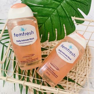 DUNG DỊCH VỆ SINH PHỤ NỮ FEMFRESH WASH 250ML Chính hãng giá sỉ