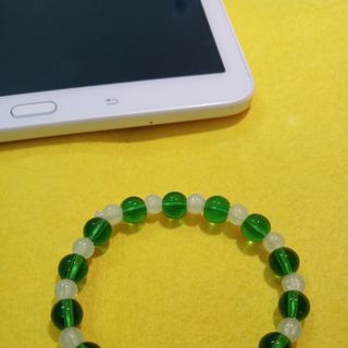 Chuỗi đeo tay đẹp rẻ màu xanh