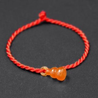 Dây đỏ kèm mặt đeo tay mai mắn 2k