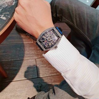 ĐỒNG HỒ FRANK MULLER NAM TRUNG CẤP HOT