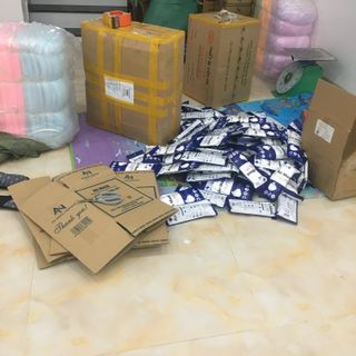 1 thùng 300 chiếc Khẩu trang cá KF 94