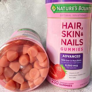 Gum đẹp da tóc móng Hair Skin Nails Gummies - Hộp 230 viên