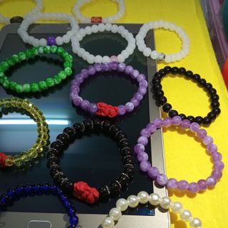 Chuỗi đeo tay ngẫu nhiên mẫu
