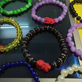 Chuỗi đeo tay ngẫu nhiên mẫu