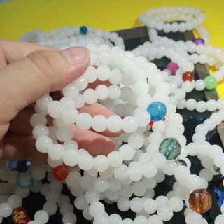 Chuỗi đeo tay đá thạch anh trắng đủ mẫu