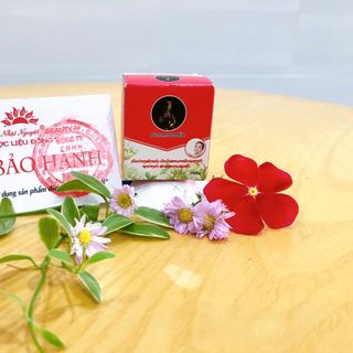 Kèm chong nắng dang đông y ko gây kích ứng da.