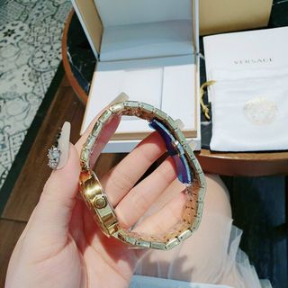 ĐỒNG HỒ VVERSACE NAM TRUNG CẤP NEW