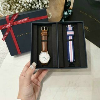 SET ĐỒNG HỒ DANIEL WELLlNGTON DA KÈM DÂY CAO CẤP