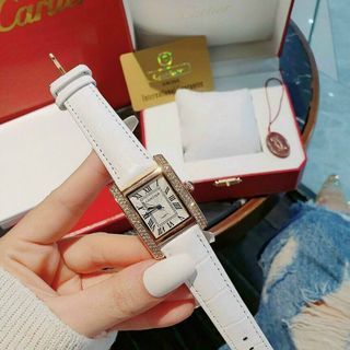 ĐỒNG HỒ CARTlER DA NỮ TRUNG CẤP XINH XINH