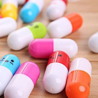 Bút bi mực xanh dương , bút mực
