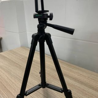 Giá đỡ điện thoại Tripod ( kèm kẹp điện thoại 3 chân)